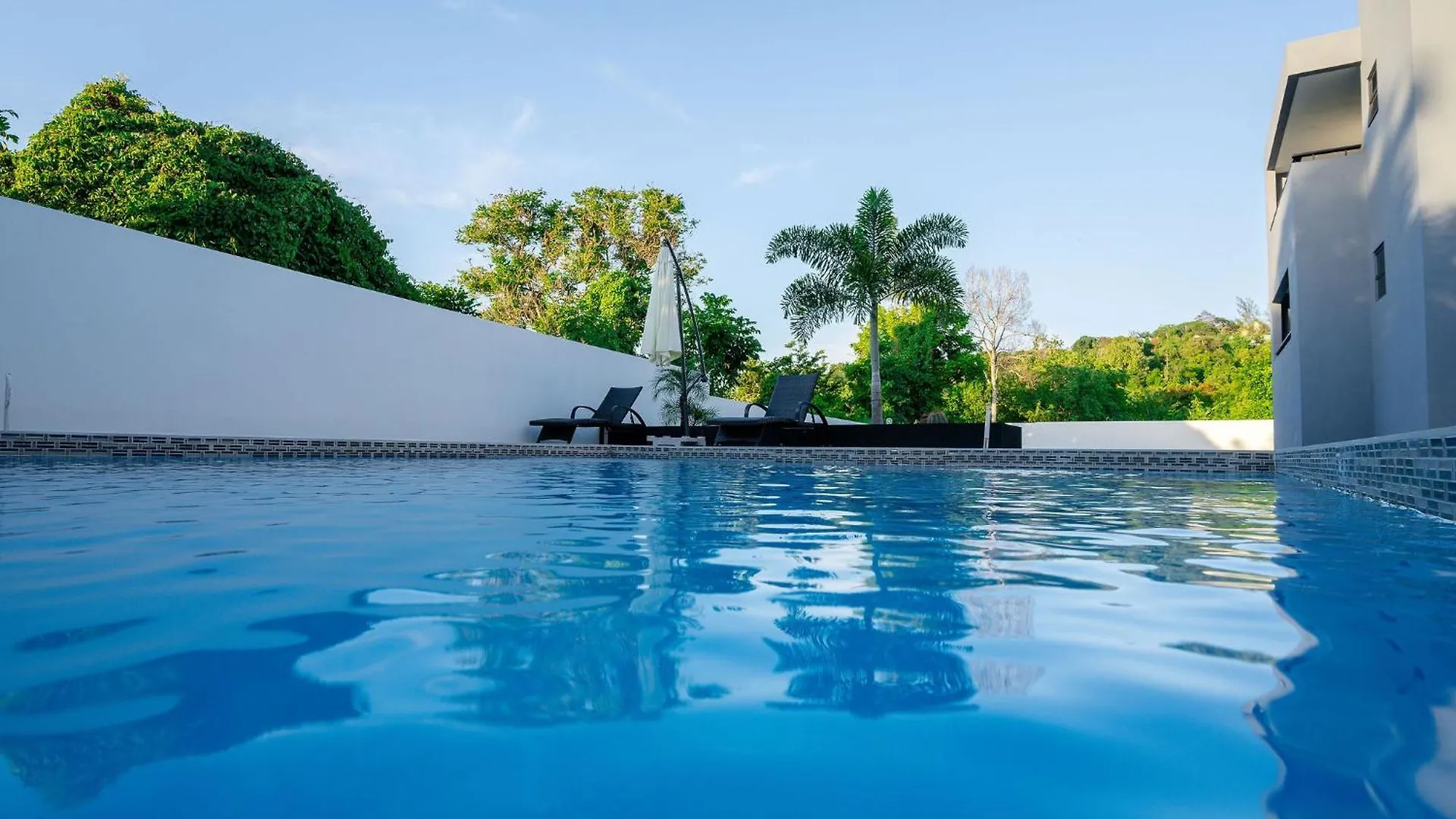 Apartament Serenity Haven - Your Ultimate Runaway Bay Escape