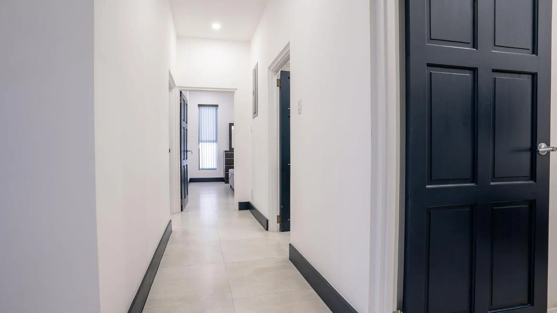 Apartament Serenity Haven - Your Ultimate Runaway Bay Escape